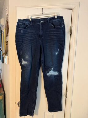 Judy Blue Dark Blue Distressed Boyfriend Jeans